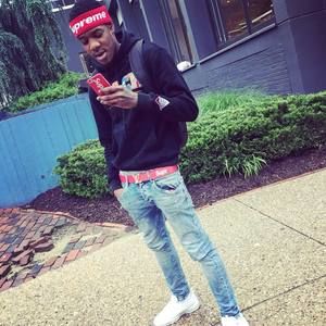 Meet your Posher, Travis